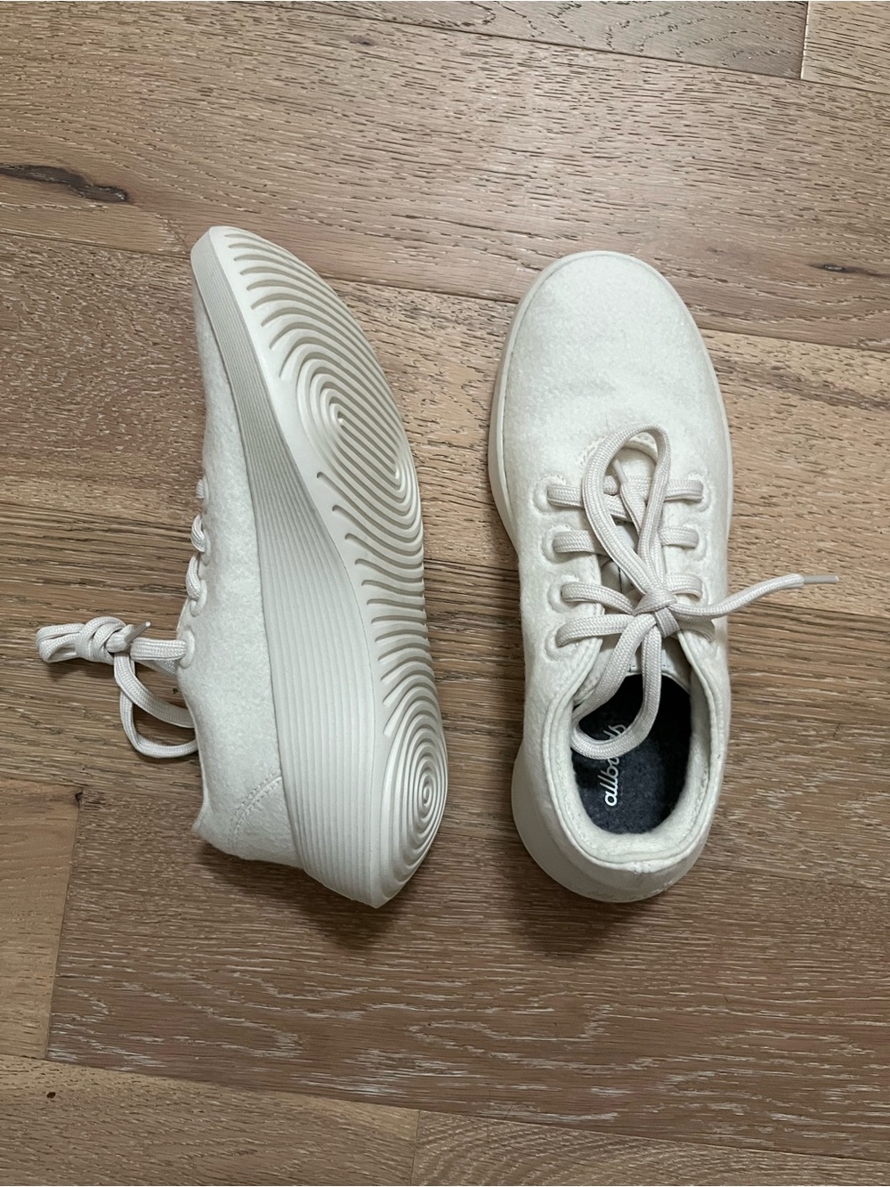 New Allbirds Women's Creamy White Wool Lace-Up Sneakers